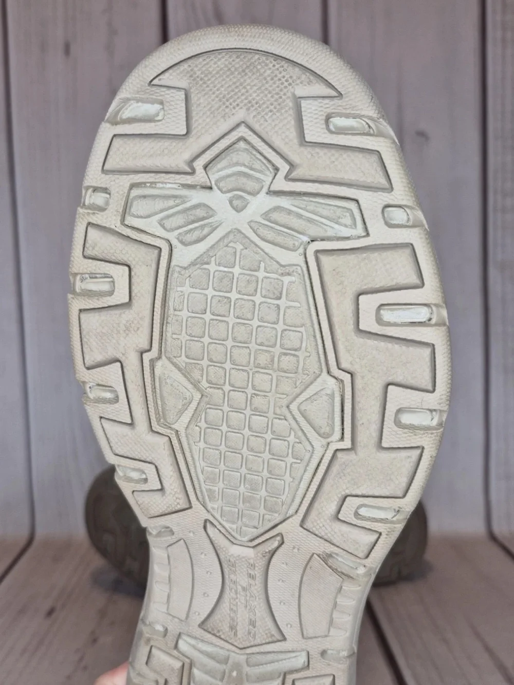 Skechers Men's Size 12 Relaxed Fit Expected Avillo Slip-On Shoes Khaki Canvas